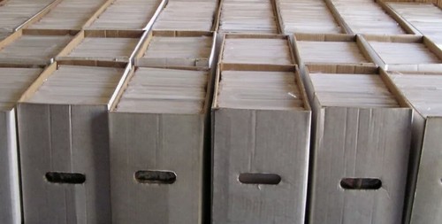 Lot 100 comics - of,