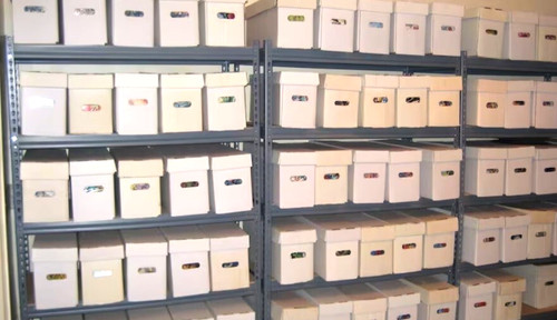 100 bulk lot assorted - assorted, comics